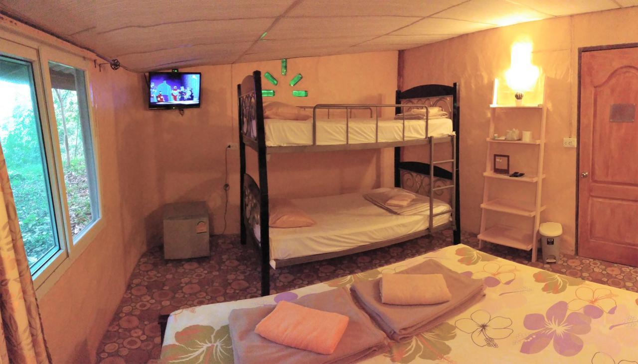 Baandin Chiewlarn Hotel Ban Tha Khun Exterior foto